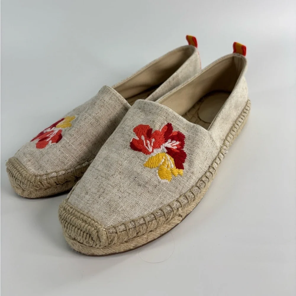 Vera Bradley floral espadrille flats 10 Dune beige tan coastal comfort beach